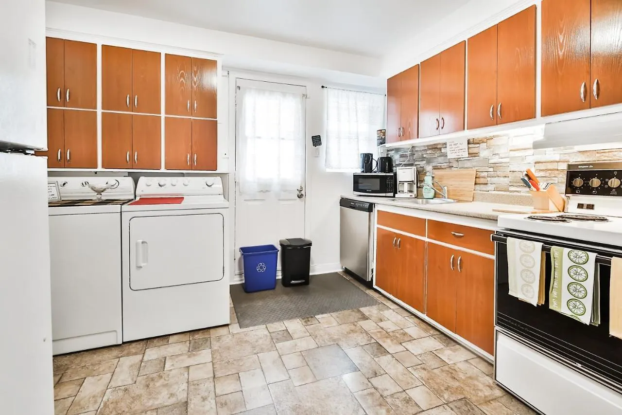 Free Parking In Beautiful Lachine Montreal Apartment