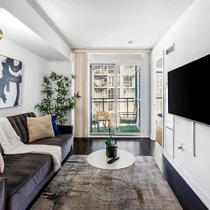 Upscale One Bedroom And Den With Parking Toronto