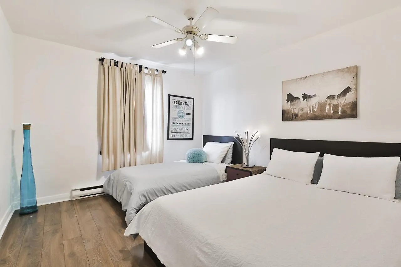 Free Parking - 2 Bedrooms - Full Apartment - In Beautiful Lachine - Near Water - 15 Minute Drive To Downtown Montreal 0*,
